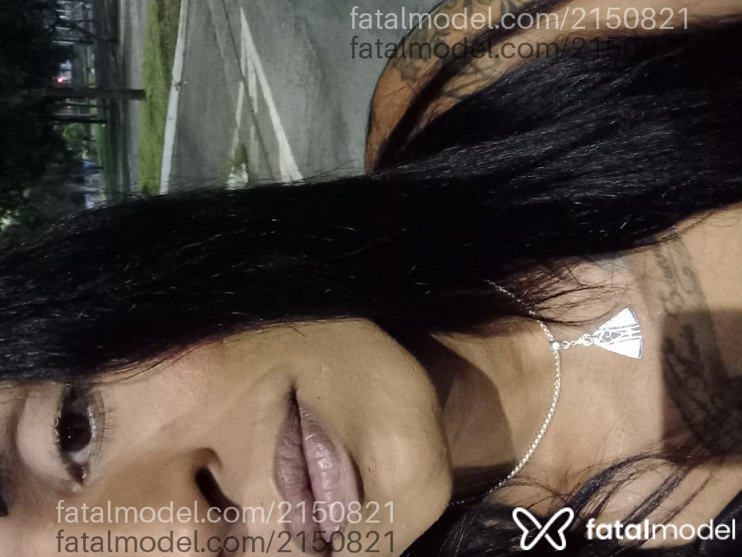 Acompanhante mulher trans morena (o) de olhos pretos - Ellen Piotattu Acompanhante mulher trans morena (o) de olhos pretos - Ellen Piotattu