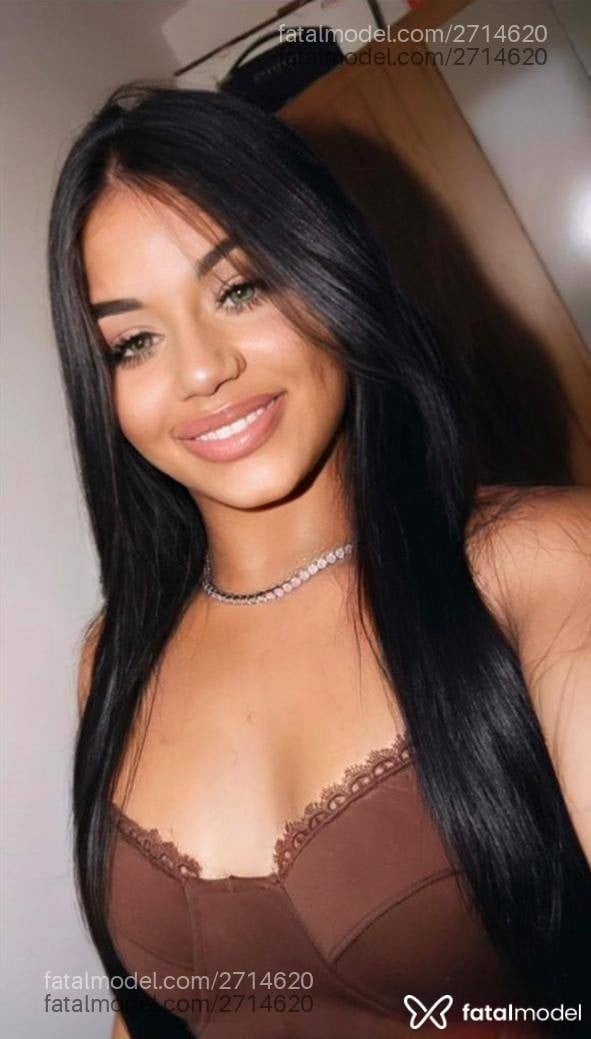 Acompanhante mulher morena (o) de olhos castanhos - Jady Martins