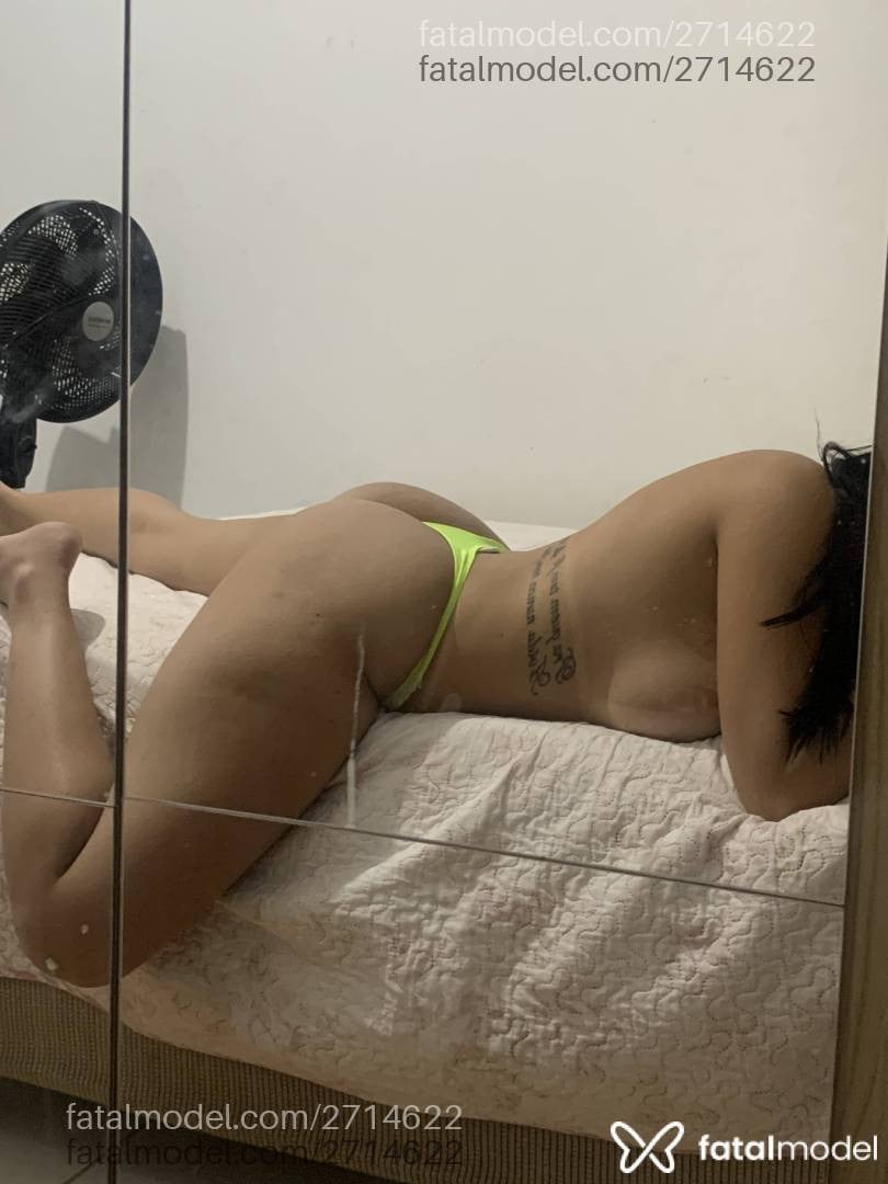 Acompanhante mulher morena (o) de olhos castanhos - Victoria Carvalho