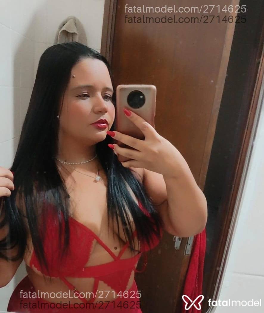 Acompanhante mulher morena (o) de olhos castanhos - Nicole Peixotto