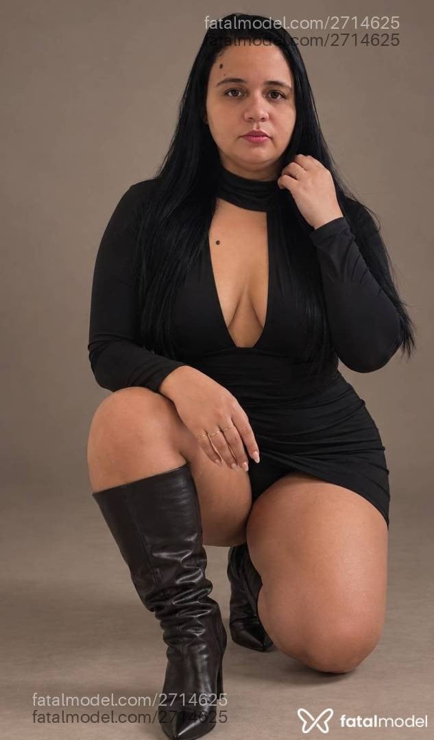 Acompanhante mulher morena (o) de olhos castanhos - Nicole Peixotto