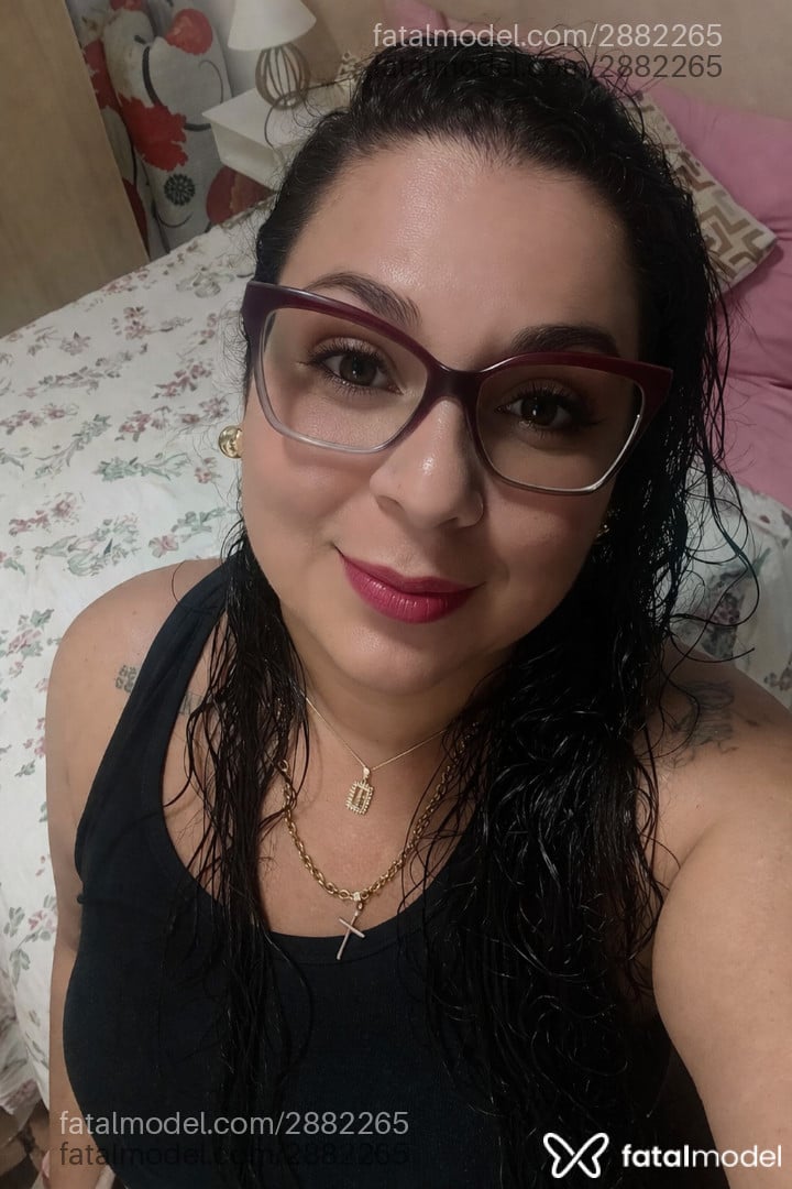 Acompanhante mulher morena (o) de olhos pretos em Duque de Caxias - Savahna
