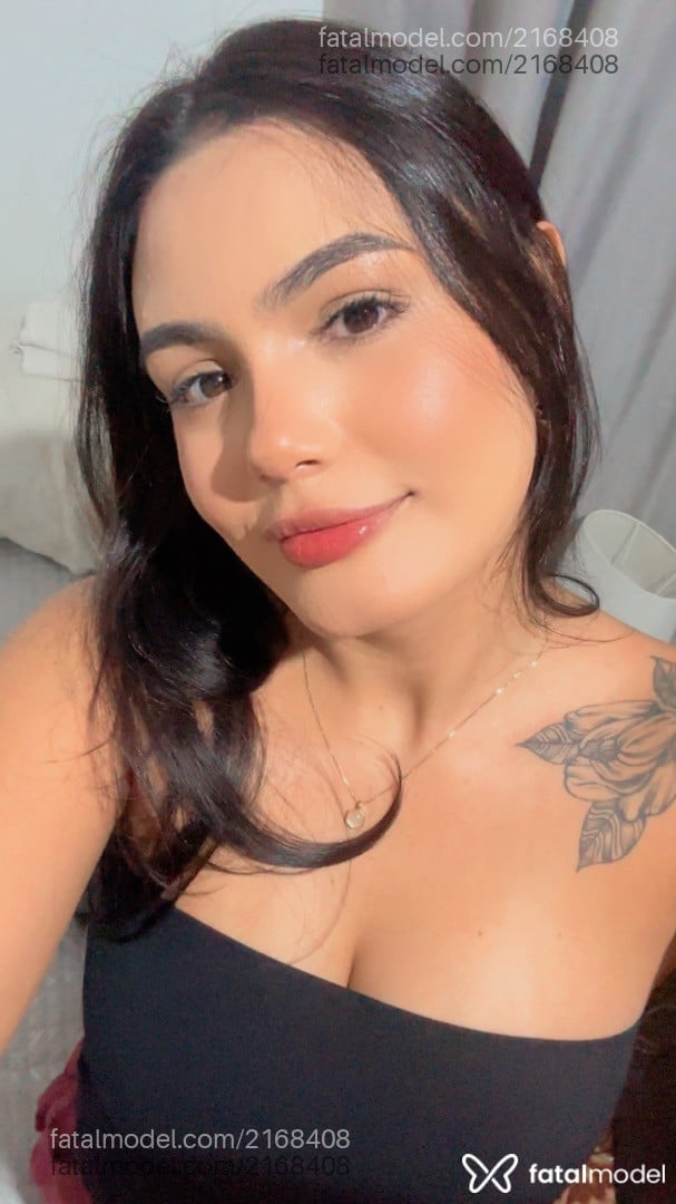 Acompanhante mulher com cabelo castanho de olhos castanhos em Curitiba - Fernanda