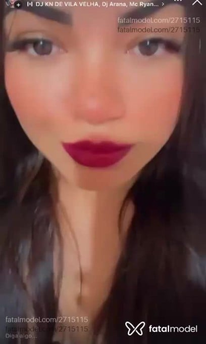 Acompanhante mulher morena (o) de olhos castanhos em Belo Horizonte - Camila Campos