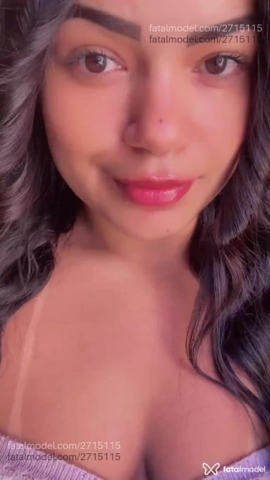 Acompanhante mulher morena (o) de olhos castanhos em Belo Horizonte - Camila Campos