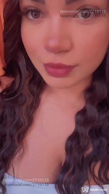 Acompanhante mulher morena (o) de olhos castanhos em Belo Horizonte - Camila Campos