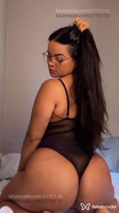 Acompanhante mulher morena (o) de olhos castanhos em Belo Horizonte - Camila Campos