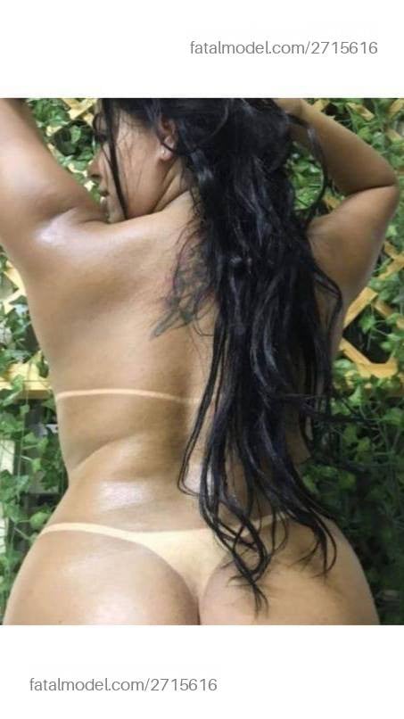 Acompanhante mulher morena (o) de olhos castanhos em Capelinha - Júlia