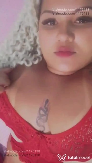 Acompanhante mulher loira (o) de olhos pretos em Campo Novo do Parecis - Micaelly