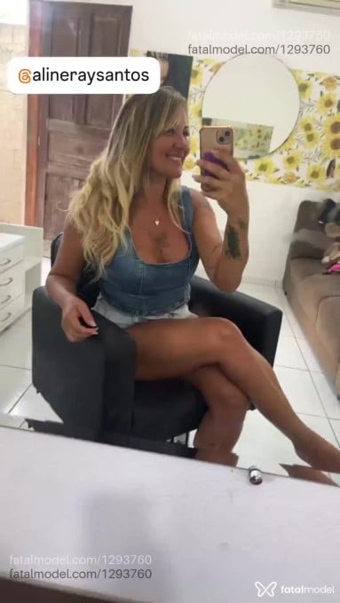 Acompanhante mulher loira (o) de olhos mel - Sarah Acompanhante mulher loira (o) de olhos mel - Sarah