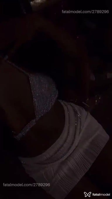 Acompanhante mulher morena (o) de olhos castanhos em Curitiba Acompanhante mulher morena (o) de olhos castanhos em Curitiba - Sofia Mambrini