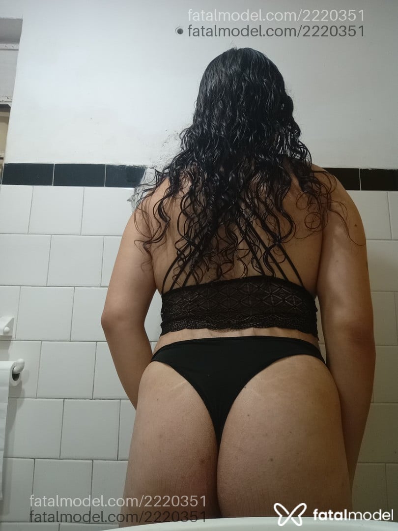 Acompanhante mulher com cabelo castanho de olhos castanhos em Gravataí - Thamy