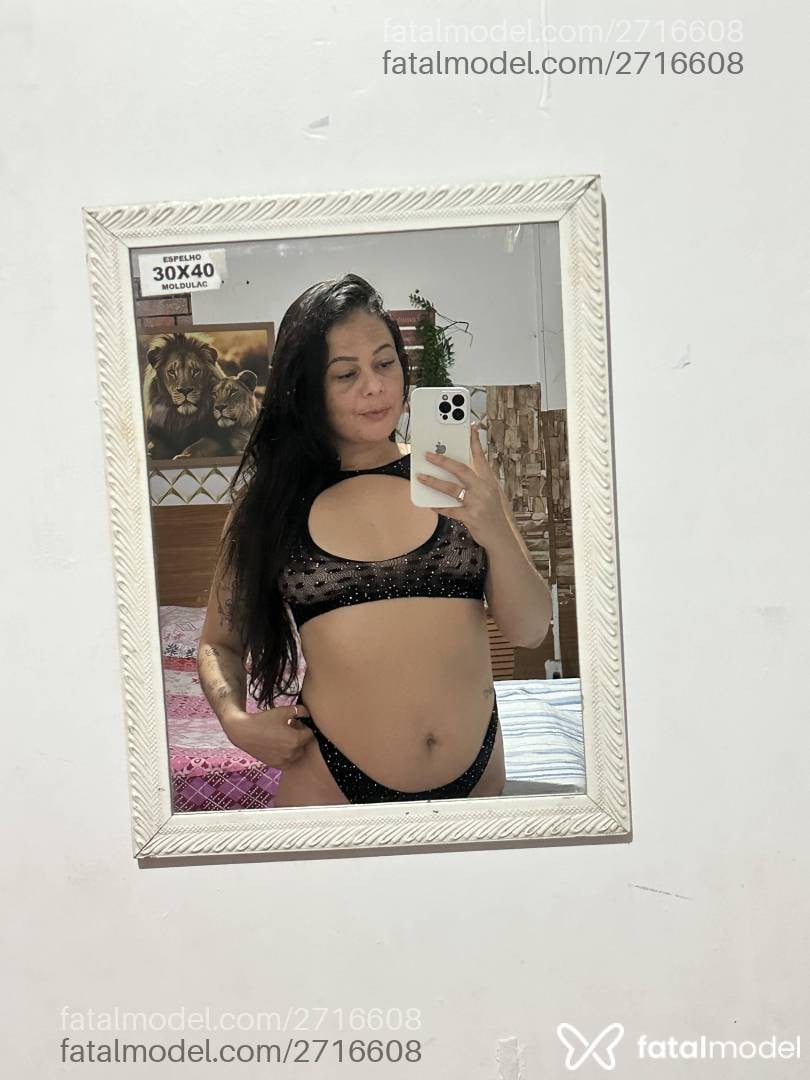 Acompanhante mulher morena (o) de olhos pretos - Isa Borges