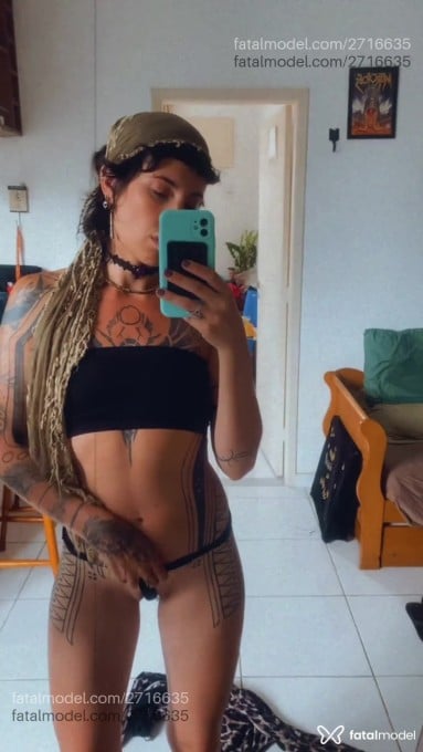 Acompanhante mulher morena (o) de olhos mel em Rio de Janeiro - Triix