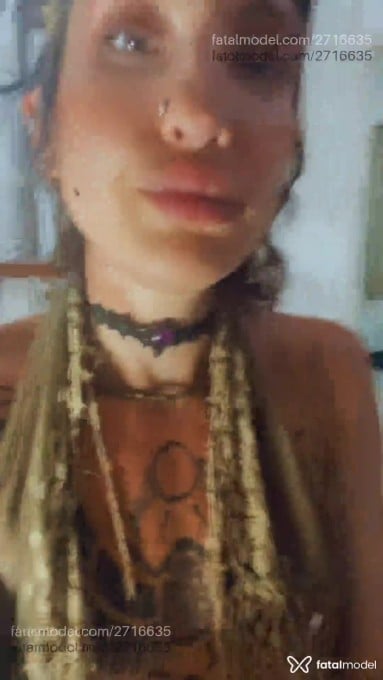 Acompanhante mulher morena (o) de olhos mel em Rio de Janeiro Acompanhante mulher morena (o) de olhos mel em Rio de Janeiro - Triix