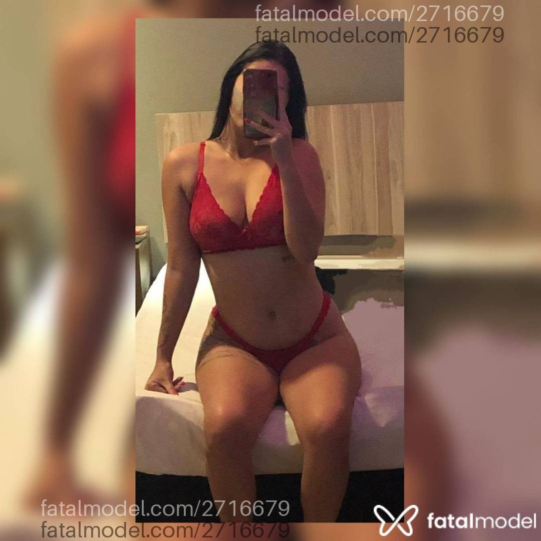 Acompanhante mulher morena (o) de olhos mel em João Monlevade - Debye Morgan
