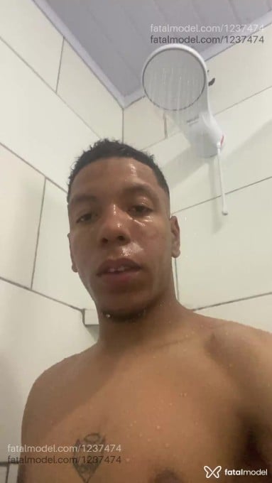 Acompanhante homem morena (o) de olhos pretos em Forquilhinha Acompanhante homem morena (o) de olhos pretos em Forquilhinha - Pretinho