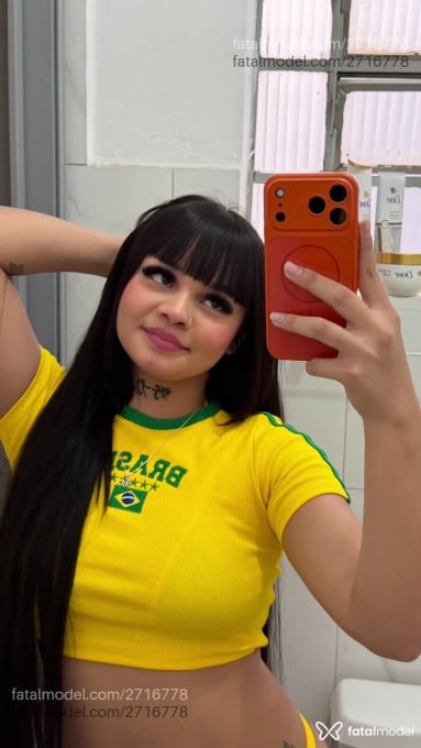 Acompanhante mulher morena (o) de olhos mel - Sayuri Akemi