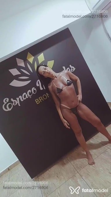 Acompanhante mulher morena (o) de olhos pretos - Kassia Acompanhante mulher morena (o) de olhos pretos - Kassia