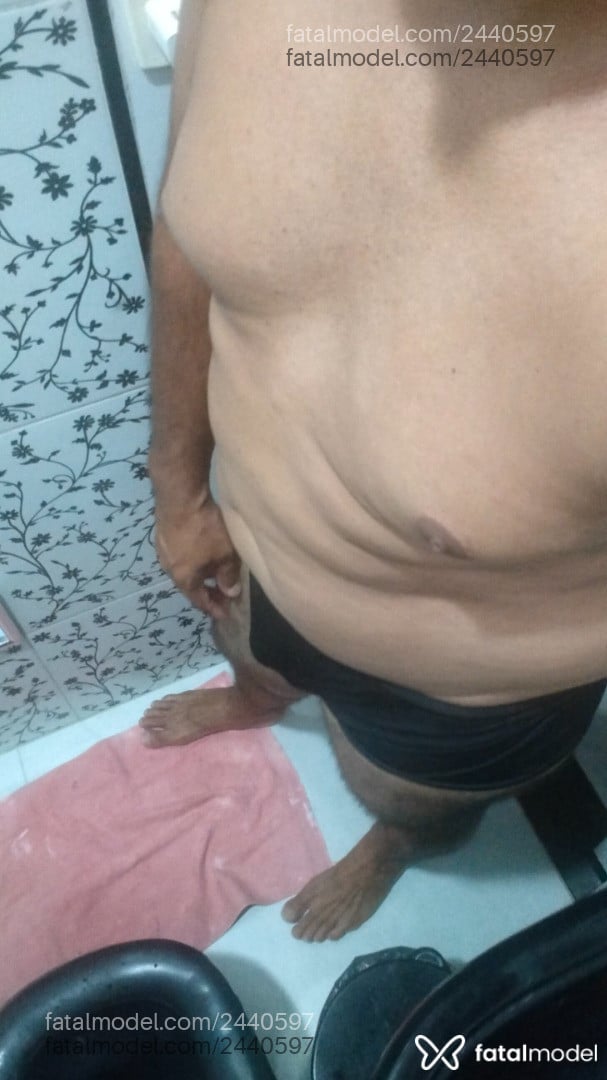 Acompanhante homem morena (o) de olhos pretos em Teixeira de Freitas Acompanhante homem morena (o) de olhos pretos em Teixeira de Freitas - Hikelme