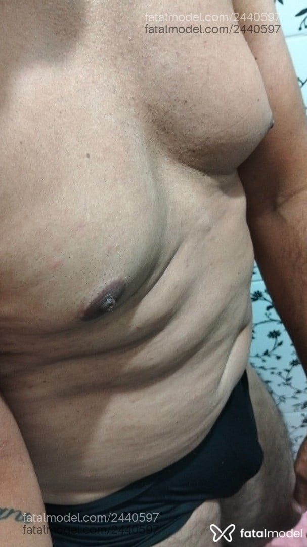 Acompanhante homem morena (o) de olhos pretos em Teixeira de Freitas Acompanhante homem morena (o) de olhos pretos em Teixeira de Freitas - Hikelme