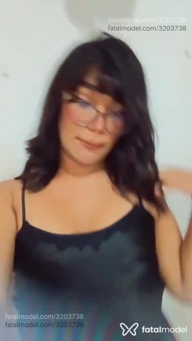 Acompanhante mulher trans morena (o) de olhos pretos - Lolla Mendes Acompanhante mulher trans morena (o) de olhos pretos - Lolla Mendes