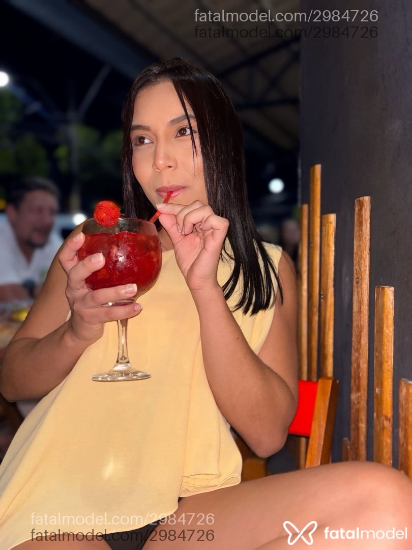 Acompanhante mulher morena (o) de olhos castanhos em Virtual - Juliana