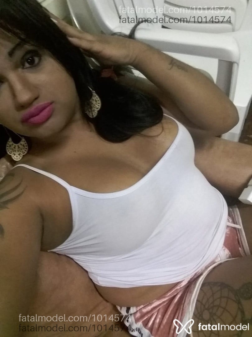 Acompanhante mulher trans morena (o) de olhos pretos em Lorena - Larissa Morena