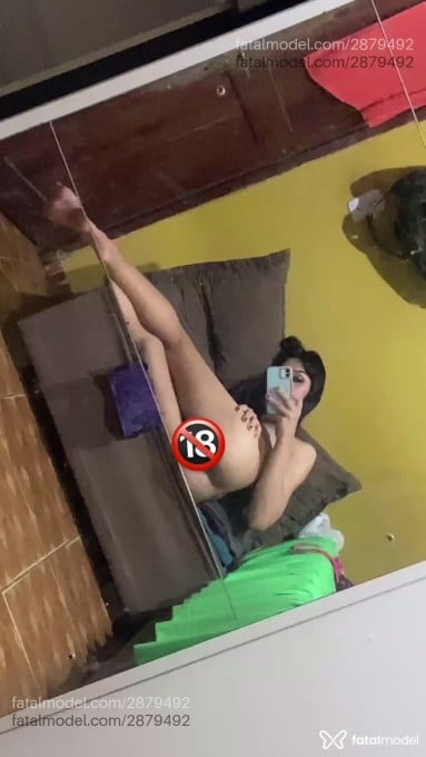 Acompanhante mulher trans morena (o) de olhos pretos - Sophia Acompanhante mulher trans morena (o) de olhos pretos - Sophia