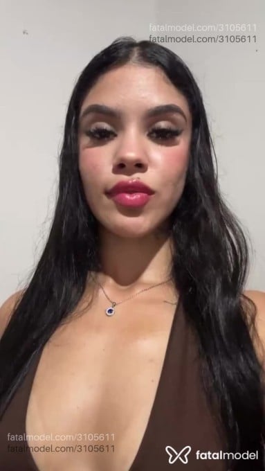 Acompanhante mulher morena (o) de olhos castanhos em Curitiba Acompanhante mulher morena (o) de olhos castanhos em Curitiba - Nicolli