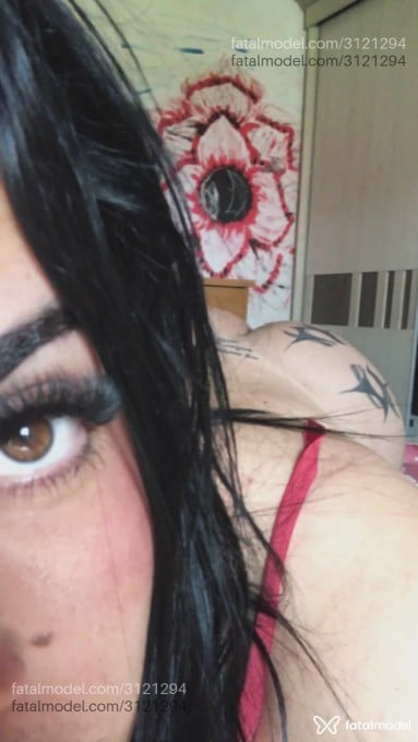Acompanhante mulher trans com cabelo castanho de olhos mel em Hortolândia - Coelhinhapit