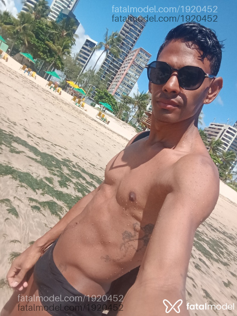 Acompanhante homem com cabelo castanho de olhos castanhos em Goiânia - Kayky
