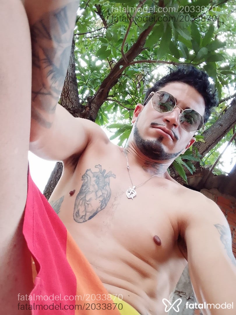 Acompanhante homem morena (o) de olhos pretos em Pontes e Lacerda Acompanhante homem morena (o) de olhos pretos em Pontes e Lacerda - Caminhodoprazer