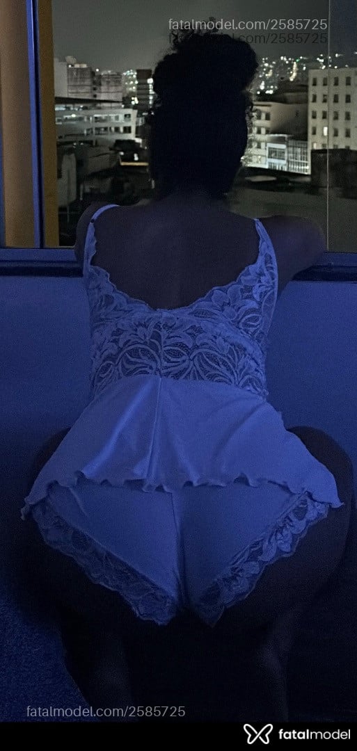 Acompanhante mulher loira (o) de olhos castanhos em Juiz de Fora - Shedevil