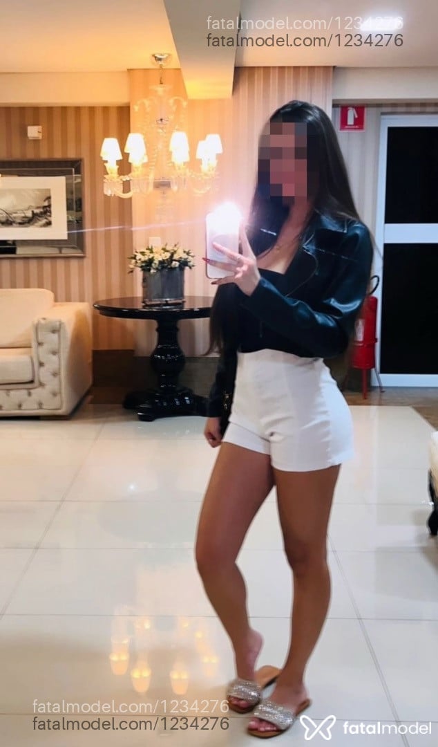 Acompanhante mulher morena (o) de olhos castanhos em Londrina - Bia