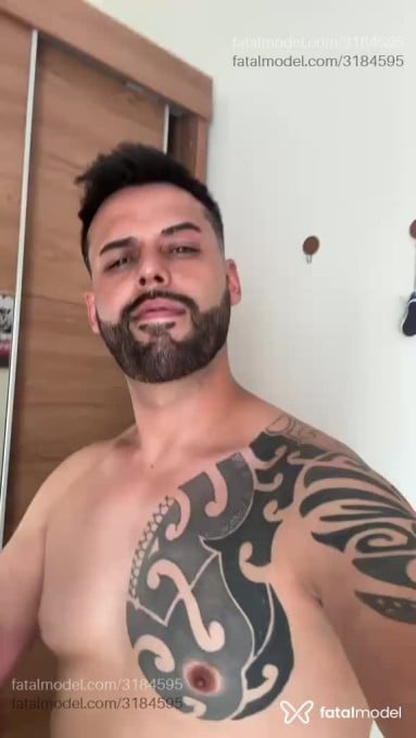 Acompanhante homem morena (o) de olhos mel em Itapema - Fernando