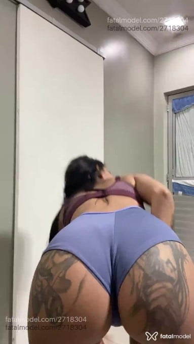 Acompanhante mulher morena (o) de olhos mel - Kathellyn Lofiego Acompanhante mulher morena (o) de olhos mel - Kathellyn Lofiego
