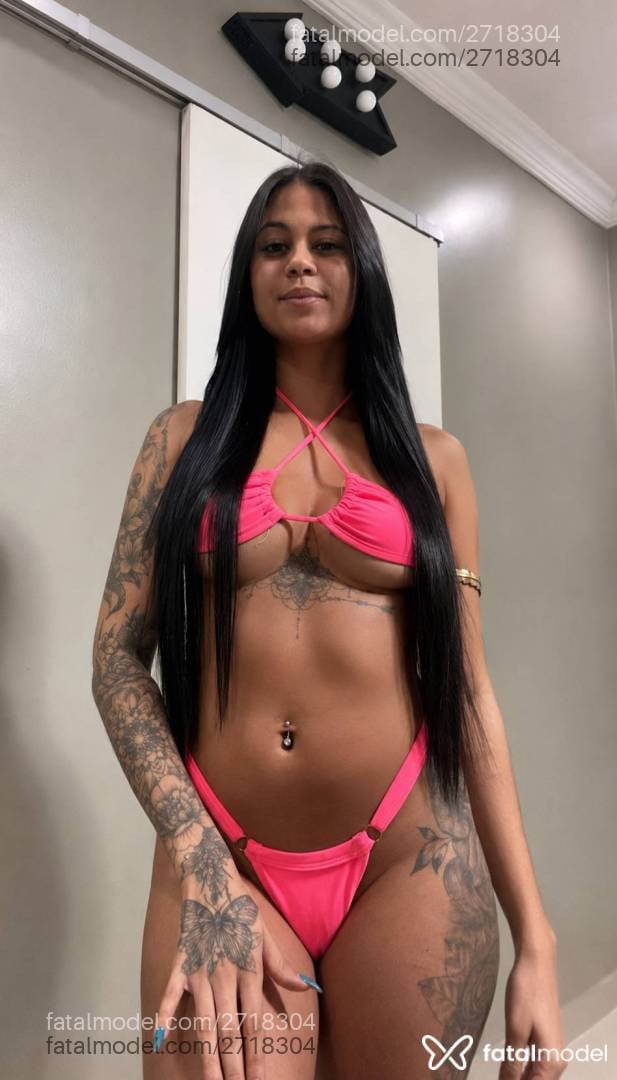Acompanhante mulher morena (o) de olhos mel - Kathellyn Lofiego