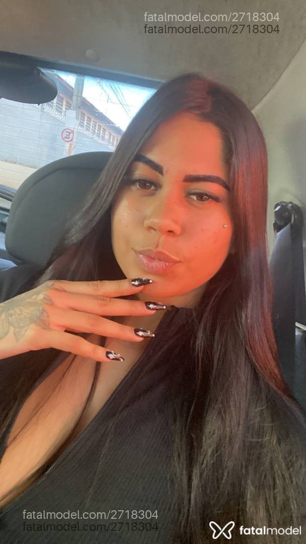 Acompanhante mulher morena (o) de olhos mel - Kathellyn Lofiego