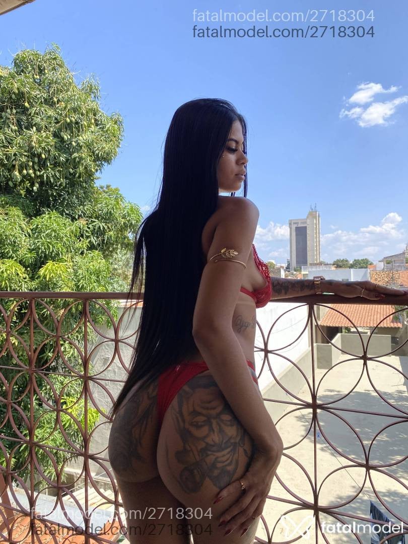 Acompanhante mulher morena (o) de olhos mel - Kathellyn Lofiego