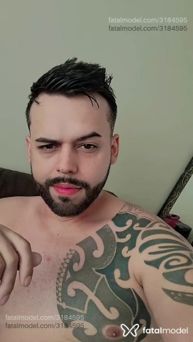 Acompanhante homem morena (o) de olhos mel em Itapema - Fernando