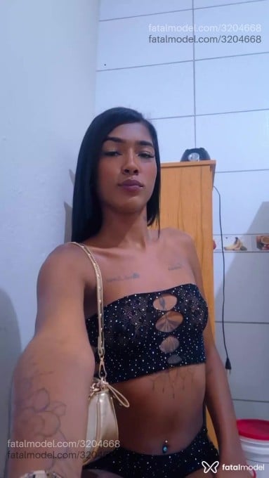 Acompanhante mulher morena (o) de olhos castanhos - Gabiih