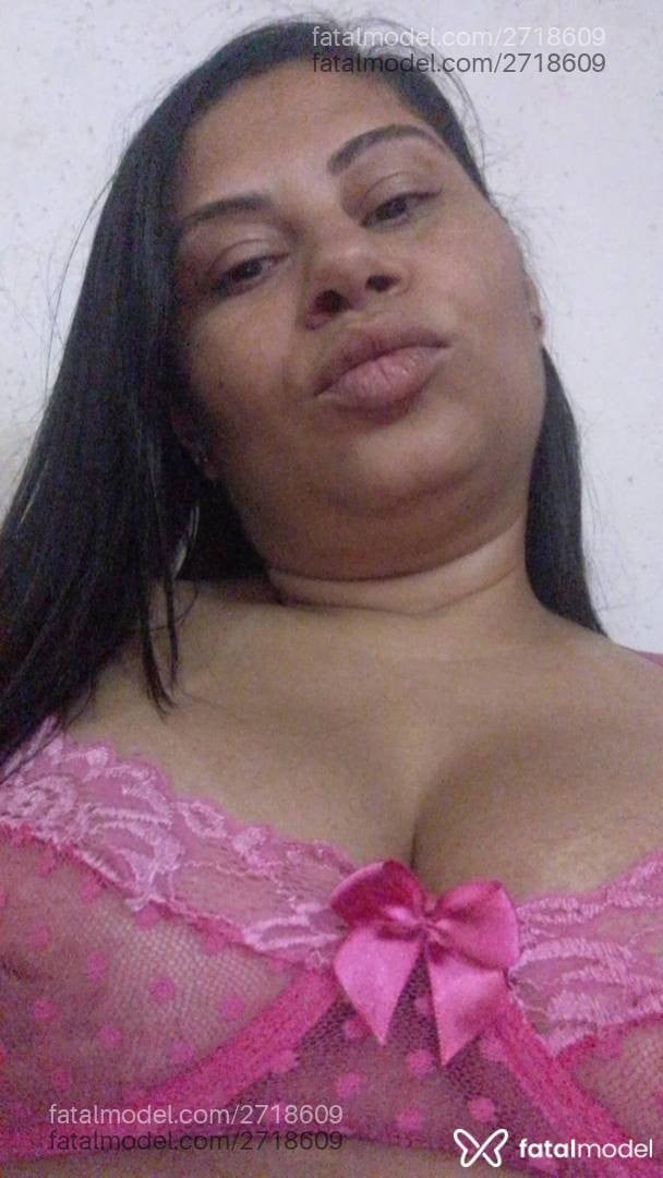 Acompanhante mulher morena (o) de olhos castanhos - Milla
