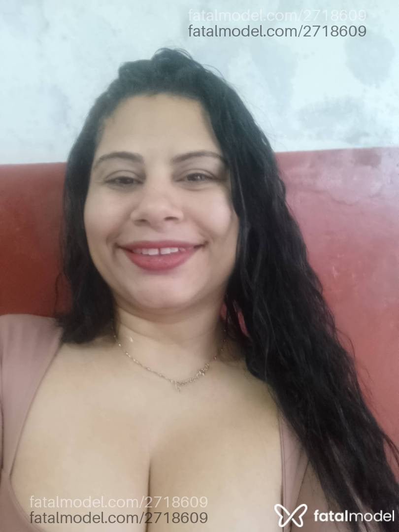 Acompanhante mulher morena (o) de olhos castanhos - Milla