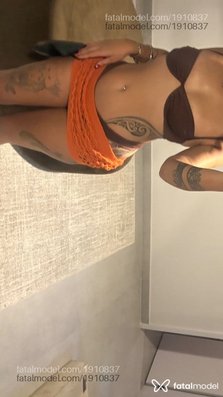 Acompanhante mulher morena (o) de olhos castanhos em Rio de Janeiro - Analu Estilo Namor