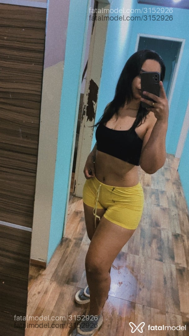 Acompanhante mulher morena (o) de olhos castanhos em Curitiba - Morena