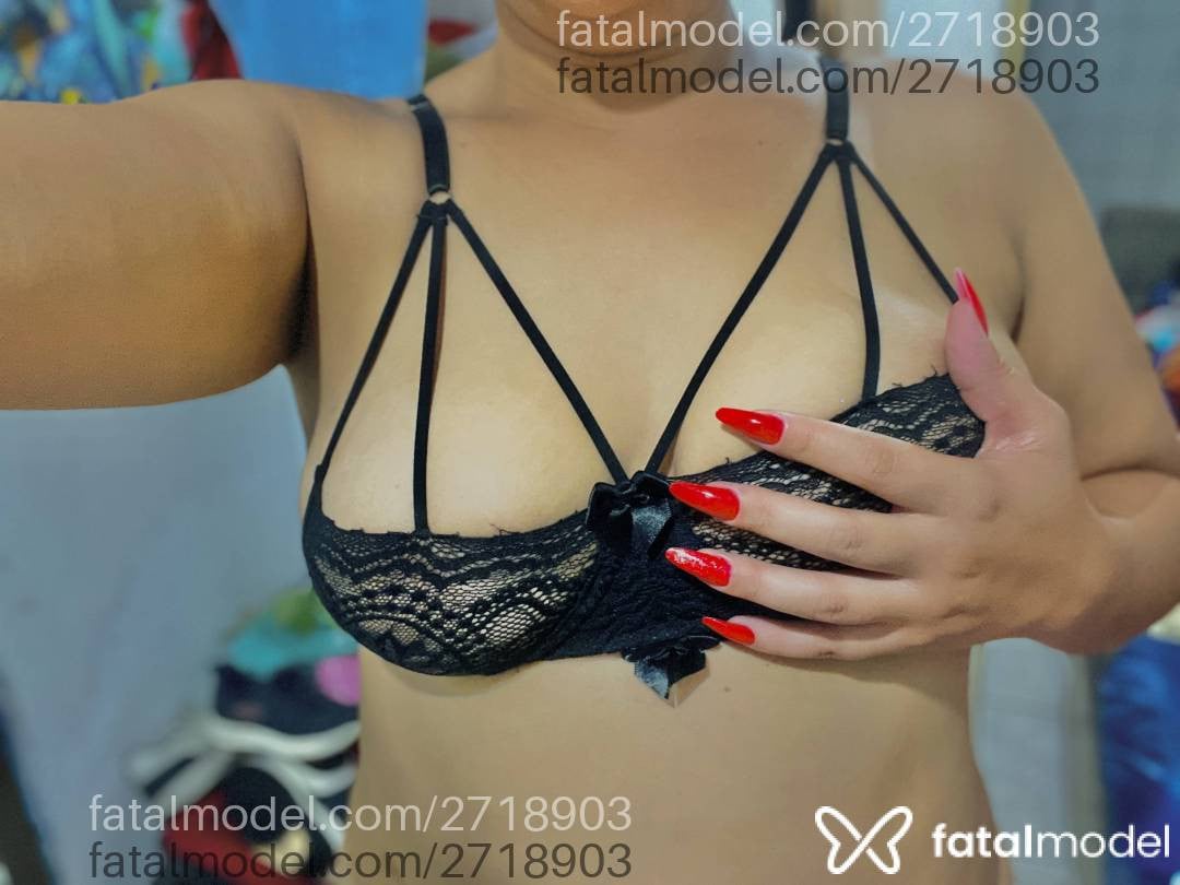Acompanhante mulher morena (o) de olhos castanhos - Letícia Ferrari Acompanhante mulher morena (o) de olhos castanhos - Letícia Ferrari
