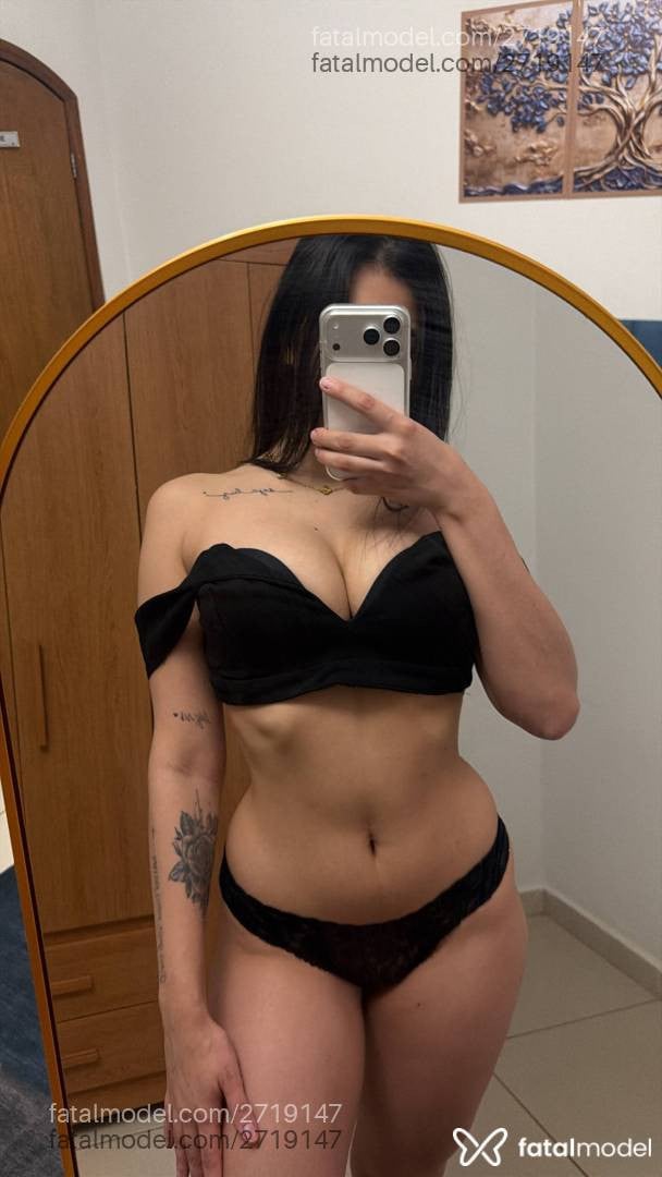 Acompanhante mulher morena (o) de olhos castanhos - Alice