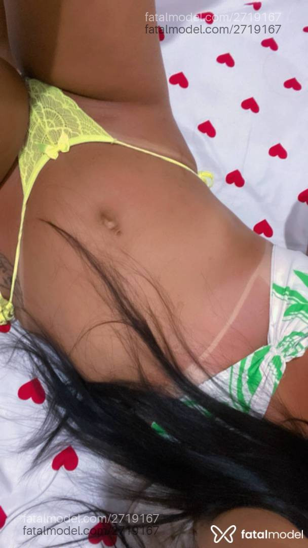 Acompanhante mulher morena (o) de olhos castanhos em Nova Serrana Acompanhante mulher morena (o) de olhos castanhos em Nova Serrana - Melina