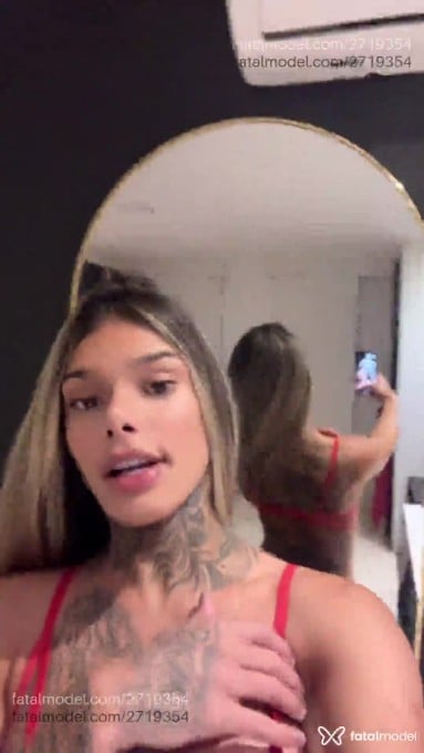 Acompanhante mulher trans loira (o) de olhos castanhos em Rio de Janeiro - Mireellaofc
